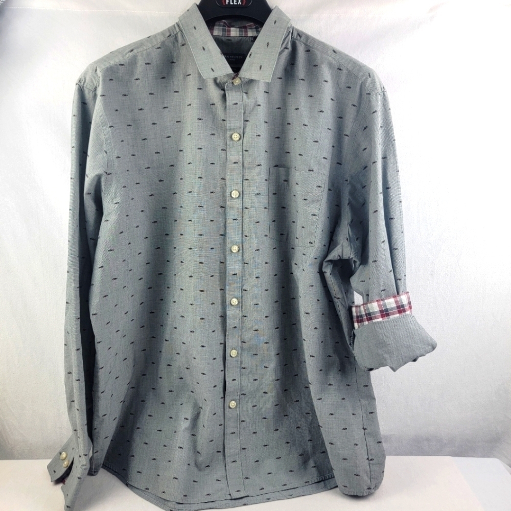 Van Heusen slim fit Car print shirt with plaid cuff and inside collar size XL‎